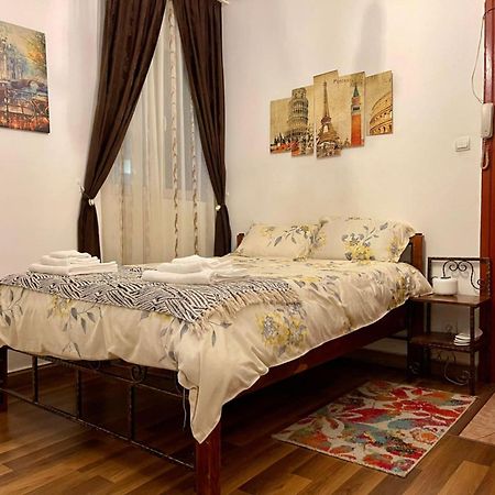 Central Vintage Bucharest Apartment Exterior photo